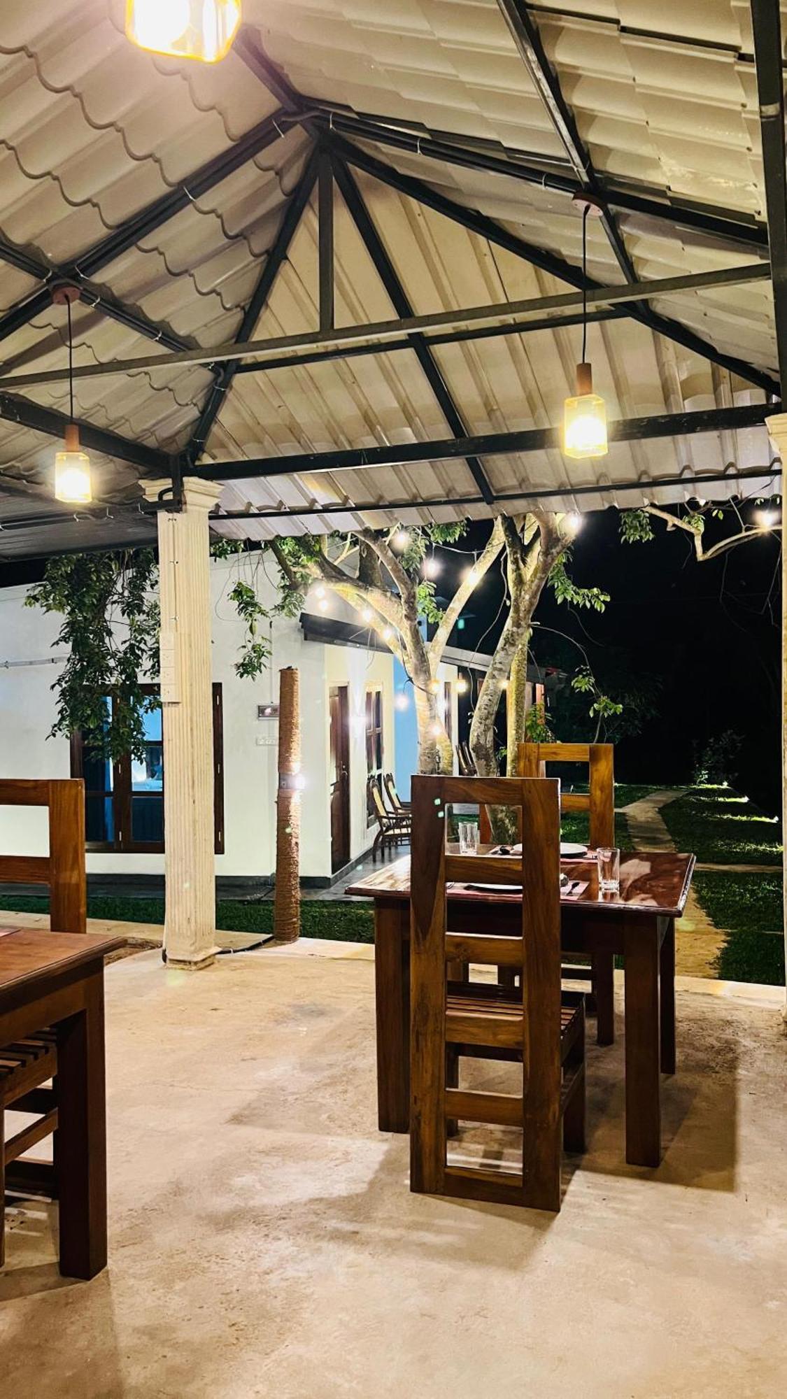 Udawalawa Safari Resort Uda Walawe Extérieur photo